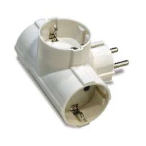 ADAPTADOR TRIPLE TT LATERAL 16A-250V